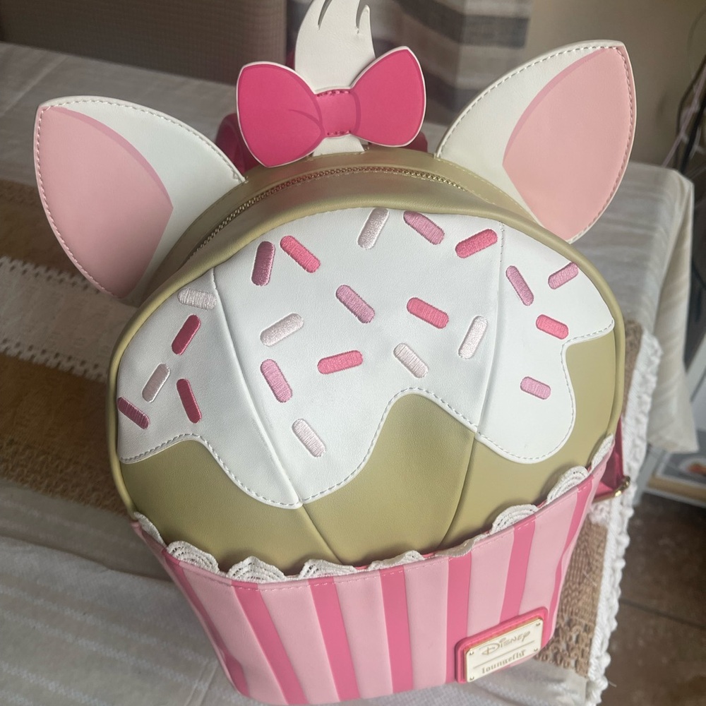 Disney loungefly Sweet Marie from the Aristocats Mini Backpack Pink Cupcake